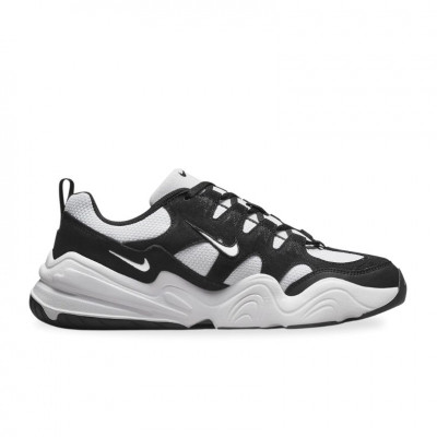 sneaker Nike Tech Hera