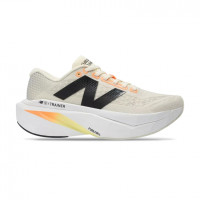 New Balance FuelCell Supercomp Trainer v3