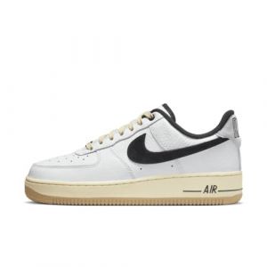 NIKE Air Force 1 '07 LX