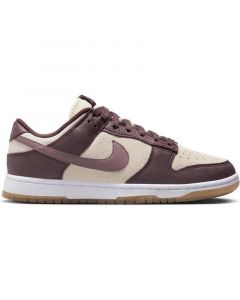 Sapatilhas de Mulher NIKE ZAPATILLAS SNEAKERS DUNK LOW PLUM ECLIPSE EN COLO MARRON