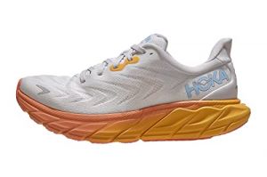 HOKA Arahi 6