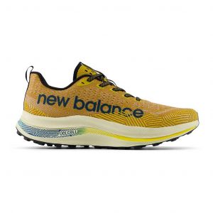 Sapatilhas New Balance FuelCell SuperComp Trail mostarda preto - 47