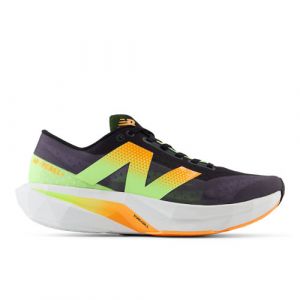 New Balance Homens FuelCell Rebel v4 in Verde