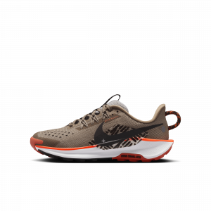 Sapatilhas de running para trilhos Nike Pegasus Trail 5 Júnior - Castanho