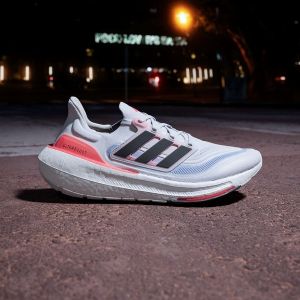 Sapatilhas Ultraboost Light