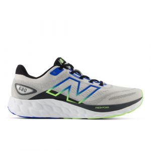 New Balance Homens Fresh Foam 680 v8 in Verde