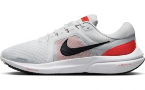 NIKE Air Zoom Vomero 16