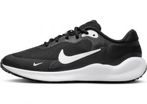 NIKE Revolution 7