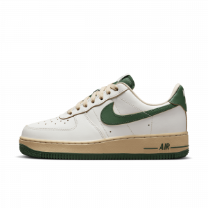 Sapatilhas Nike Air Force 1 '07 LV8 para mulher - Branco